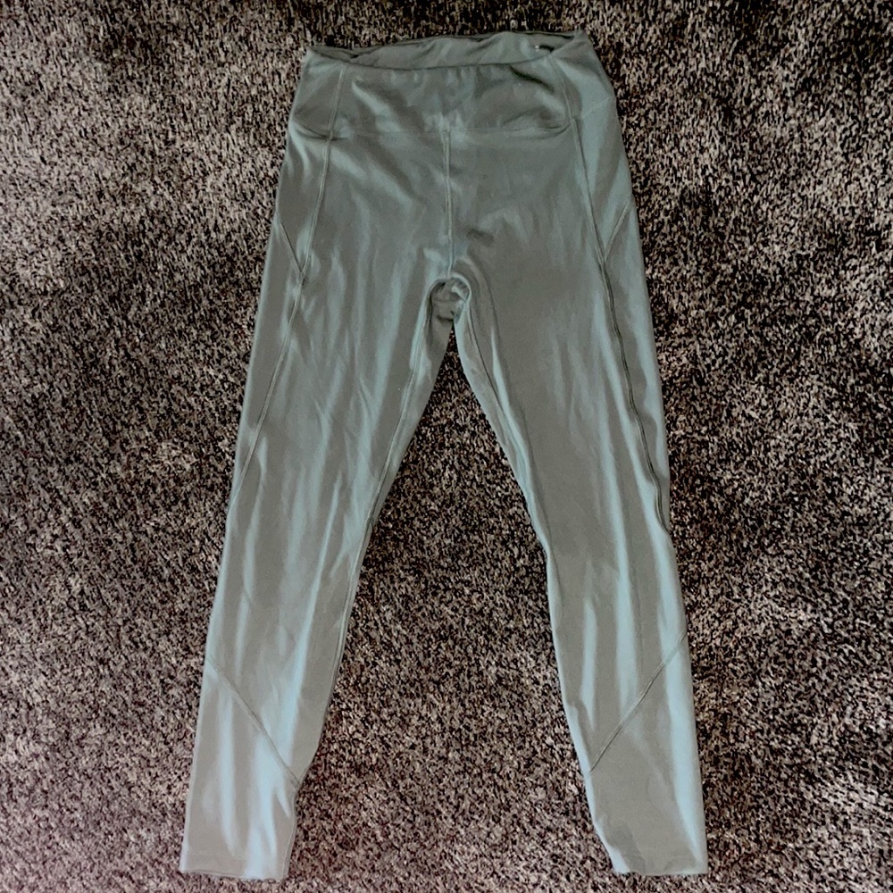 Dusty green PINK buttery soft leggings, size medium